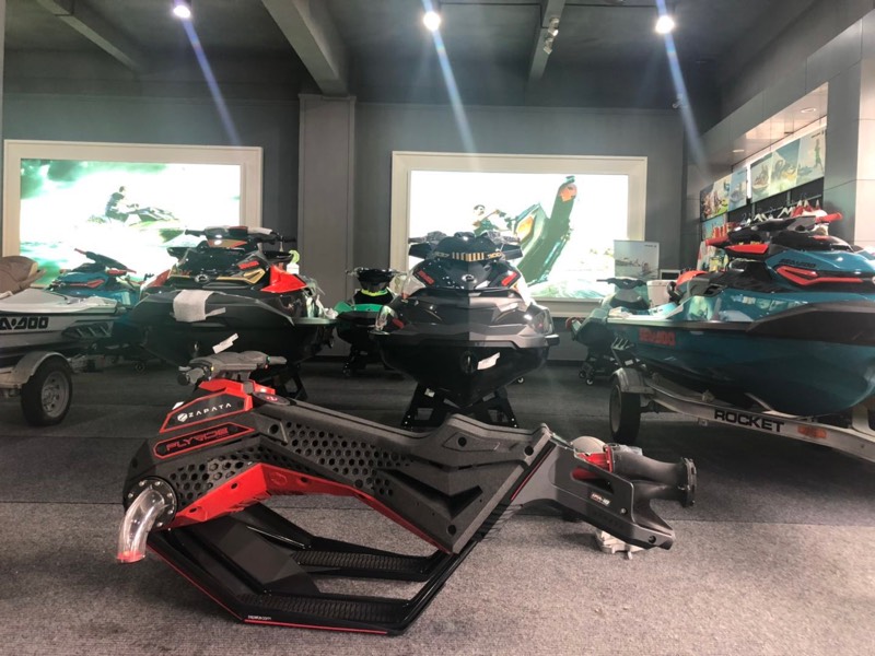 ZR 飞骑上身飞头