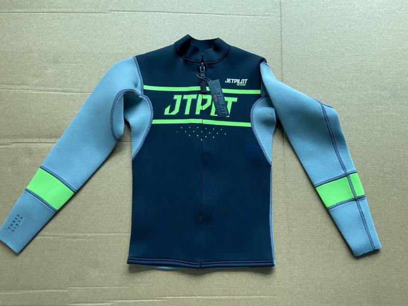 2020款JETPILOT单件长袖上衣灰绿S码