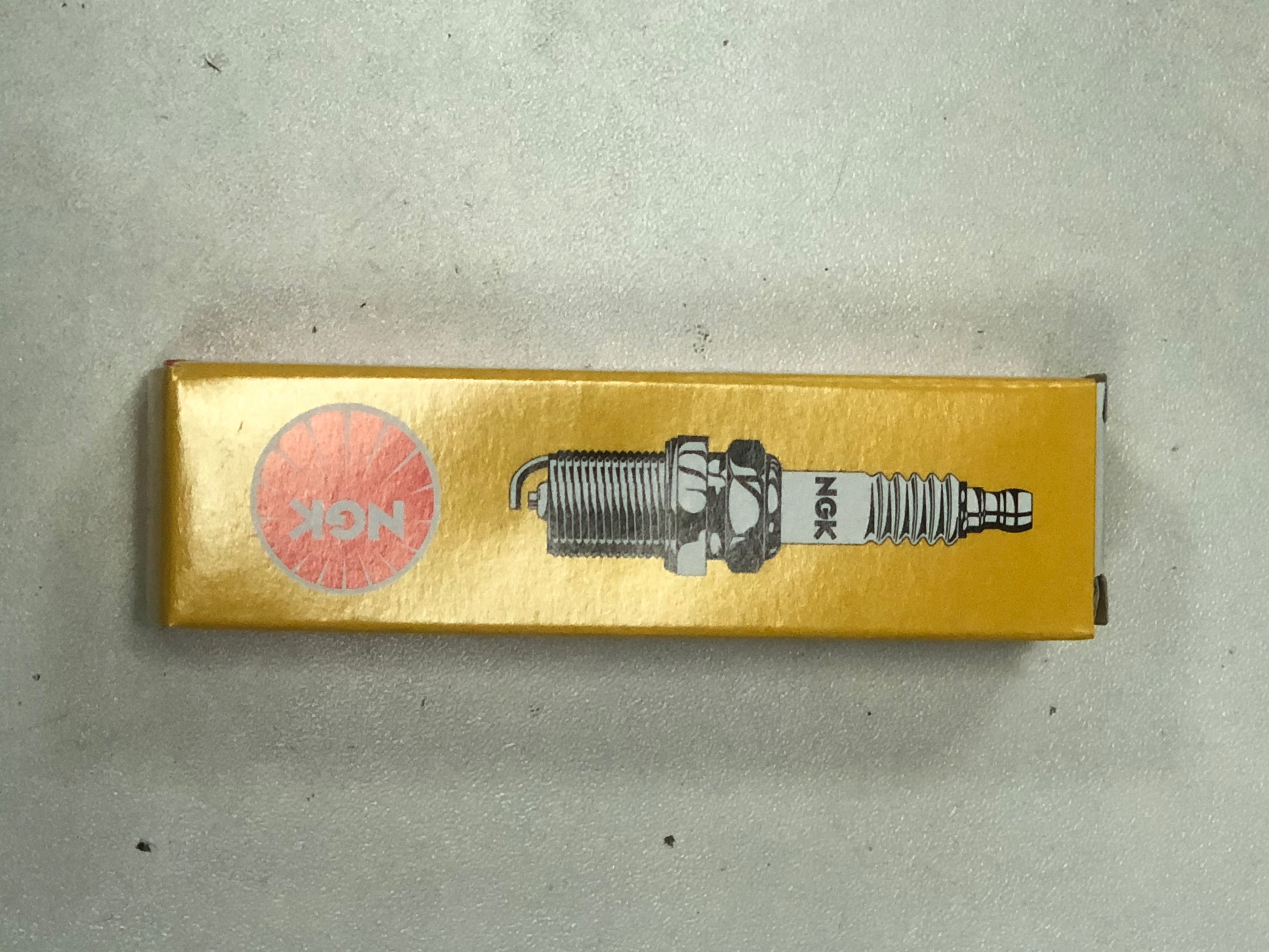 215 255 260 火花塞 价格1支